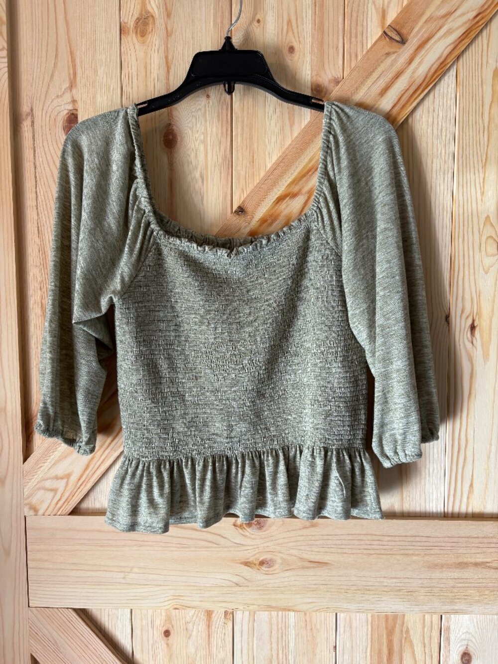 Jessica Simpson Smocked Peplum Top Medium Olive Green Off Shoulder Boho Crop